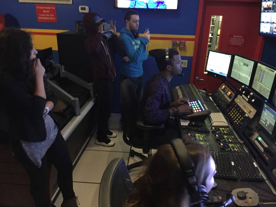 Media Students Visit News 12 The Bronx Harry S Truman High School